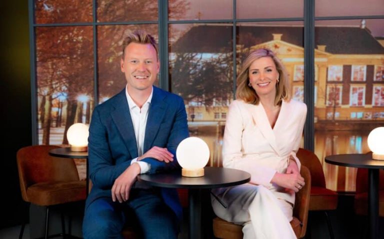 Goedenavond Nederland |  Televisie opname — Inclusief in Hilversum