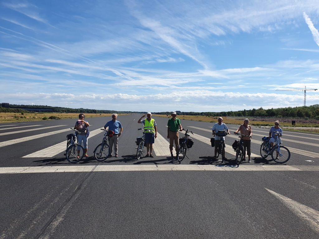 Vliegbasis Soesterberg | Fietstocht in Hilversum