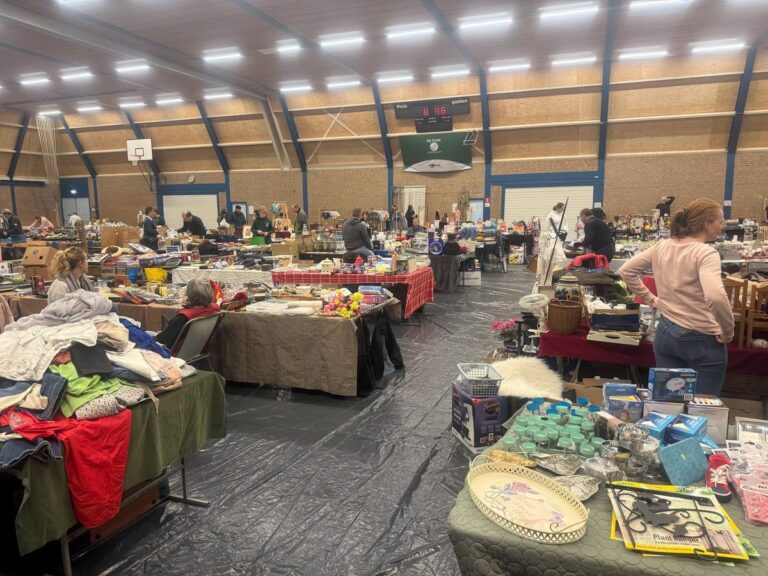 Vlooienmarkt De Fuik Kortenhoef — rommel-en-vlooienmarkt in Hilversum