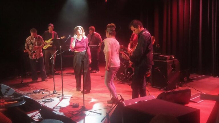 Jamsessie in De vorstin — Muziek in Hilversum